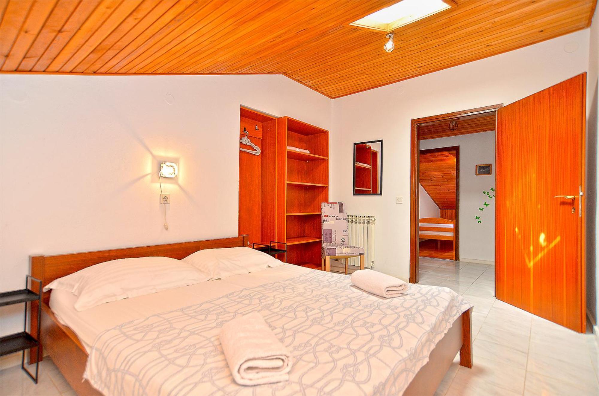 Nera Apartment *