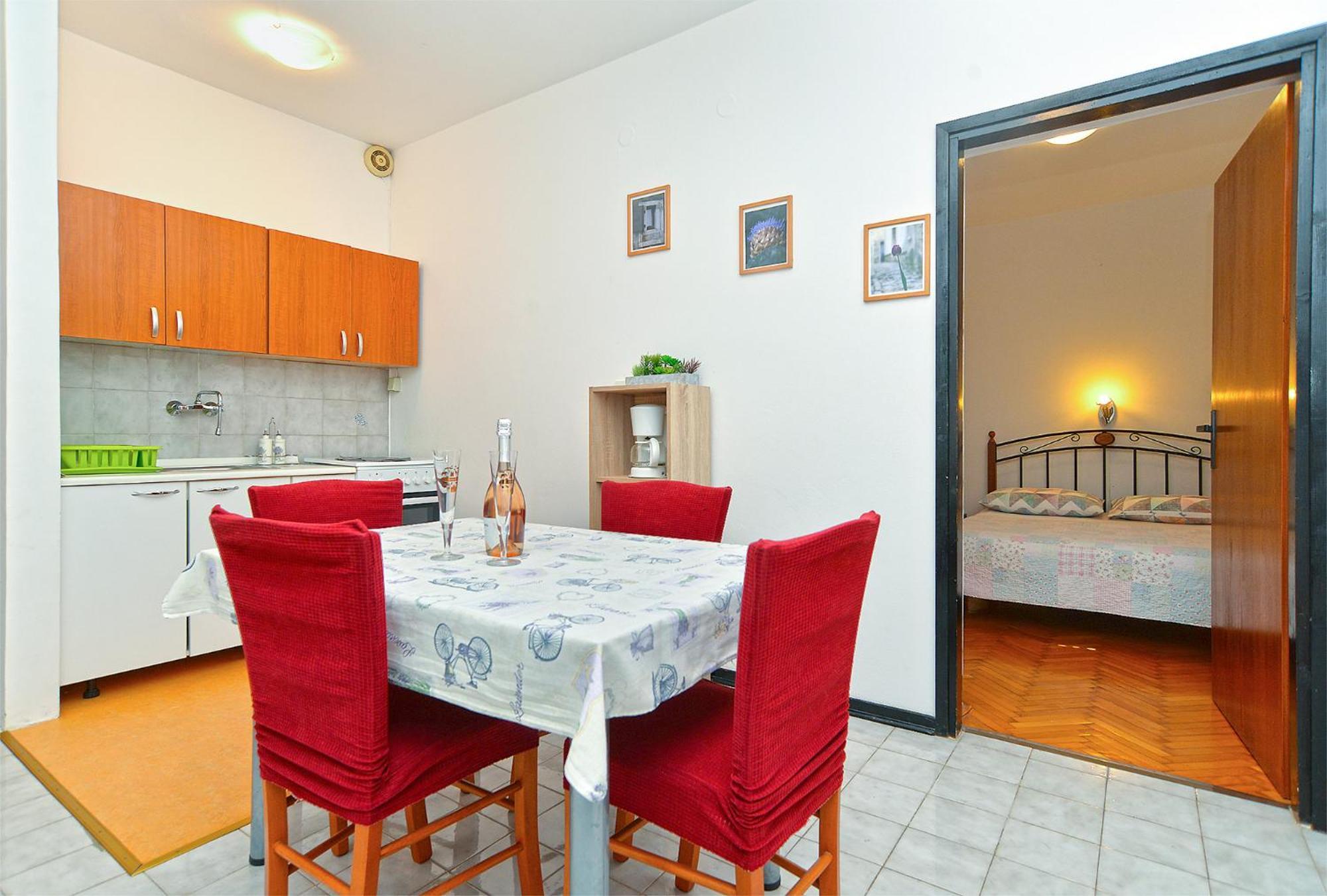 Nera Apartment *